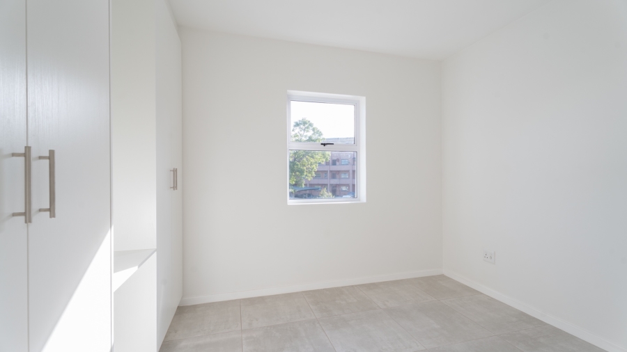 To Let 2 Bedroom Property for Rent in Honeydew Country Estate Western Cape